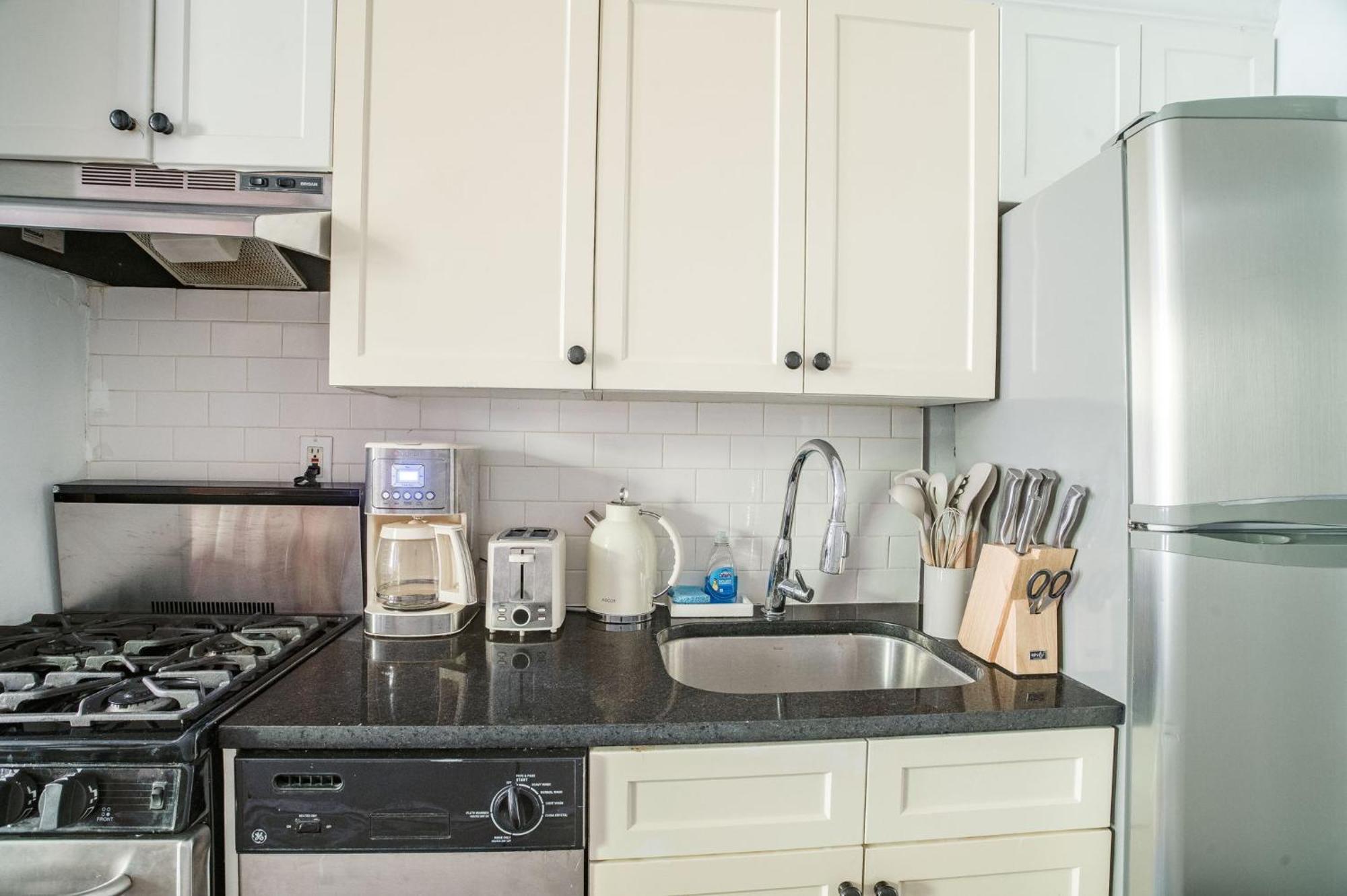 Amazing 2bedroom 1bath On Barrow Street Apartment