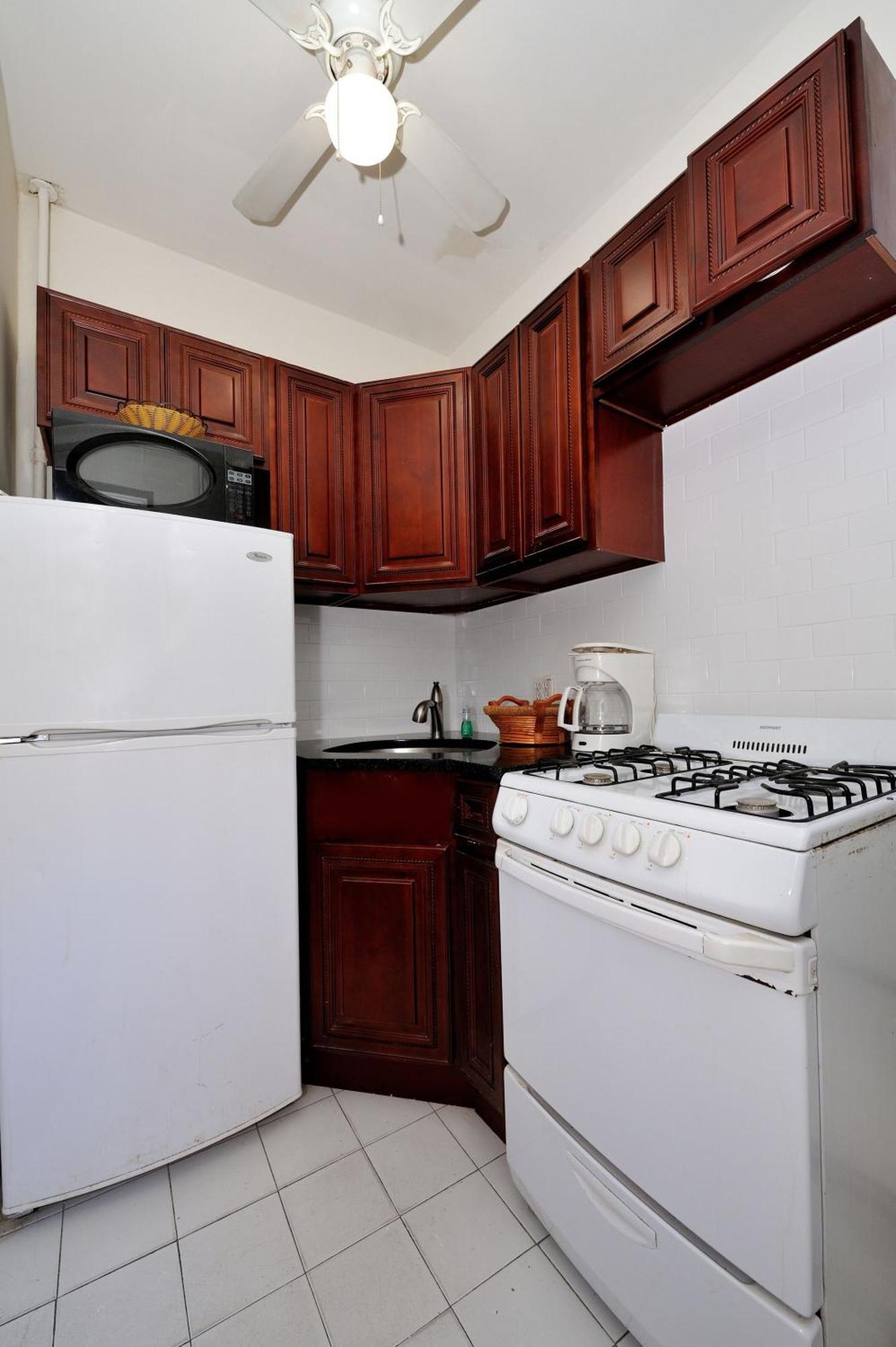 Amazing 3 Bedroom 1 Bath Apartment New York