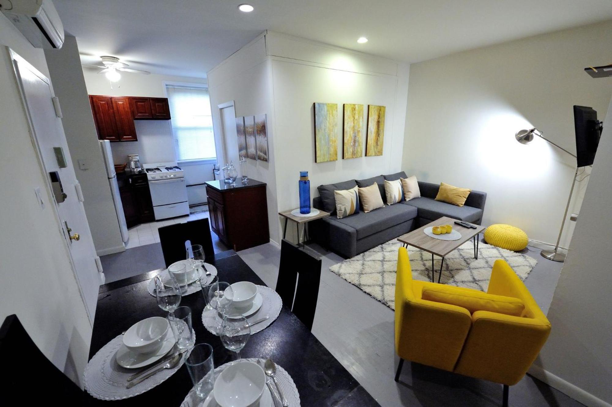 Amazing 3 Bedroom 1 Bath * New York