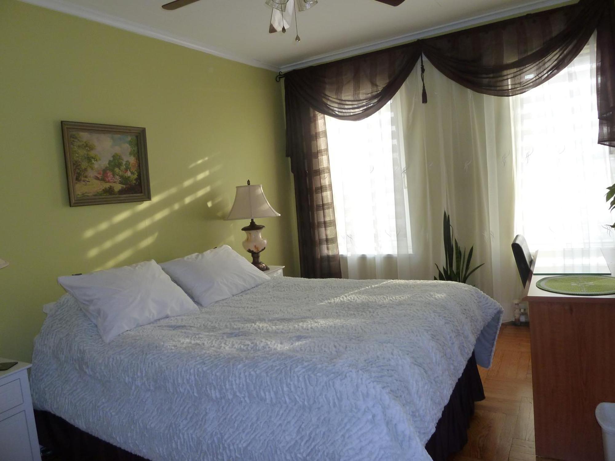 Comfort Stay In Brooklyn - Shared With A Host House Spaces Homestay