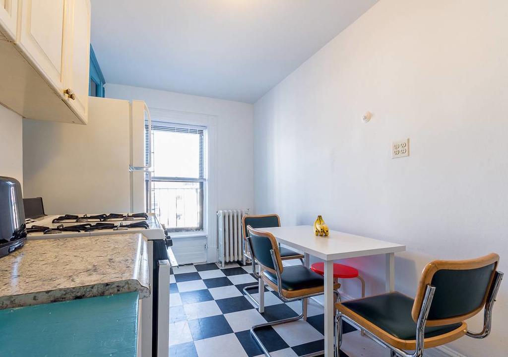 Park Slope Apartment *