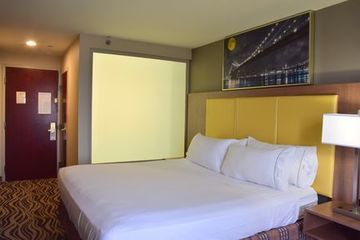Express Brooklyn, An Ihg