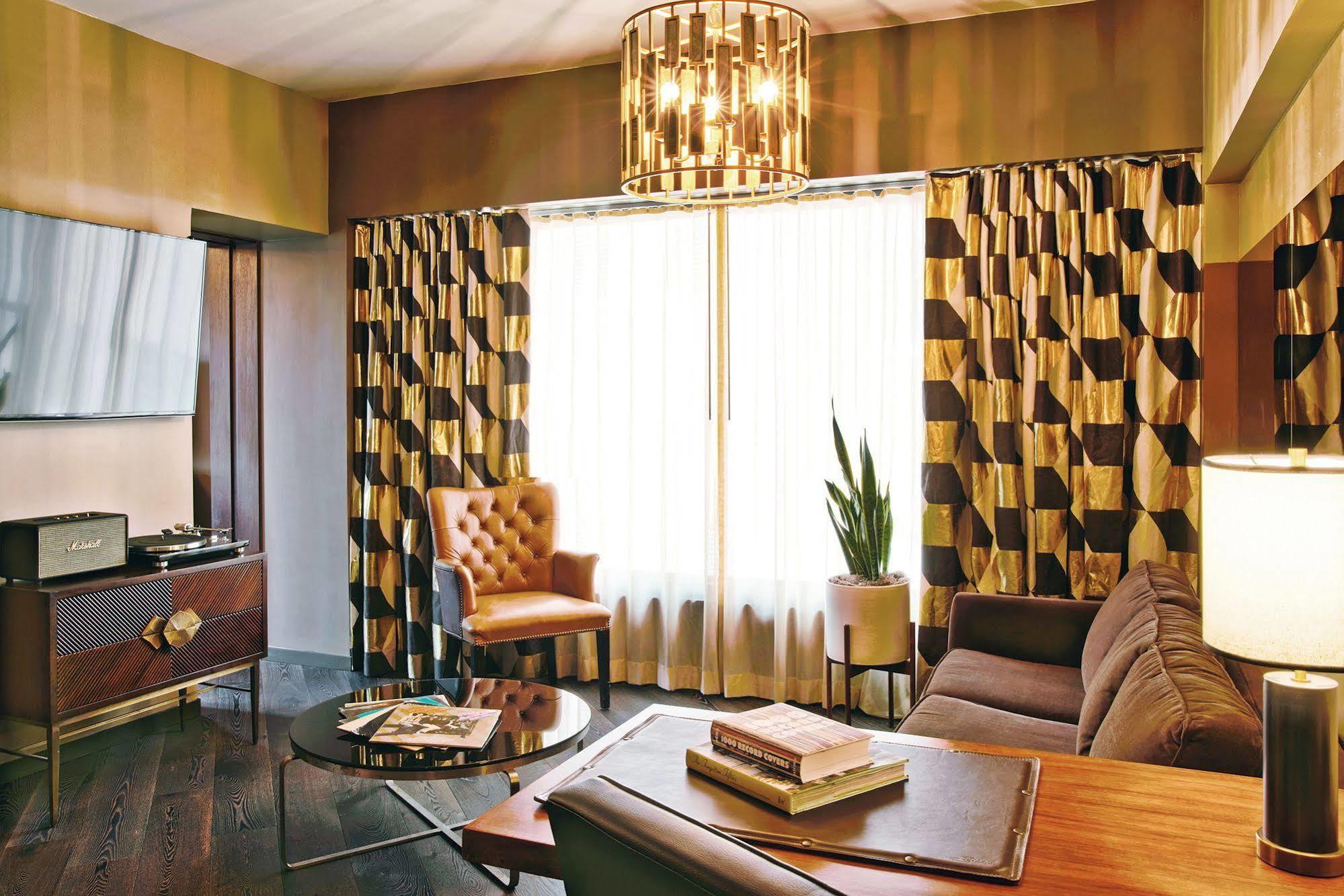 Roxy Hotel