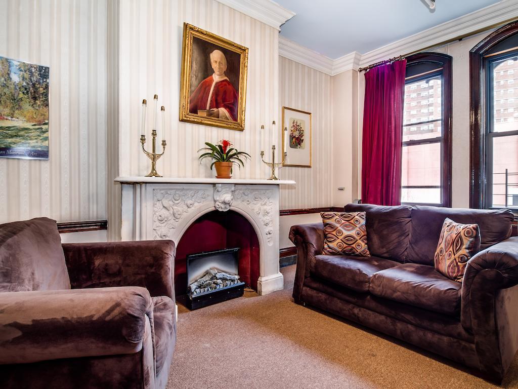 Hotel Leo House