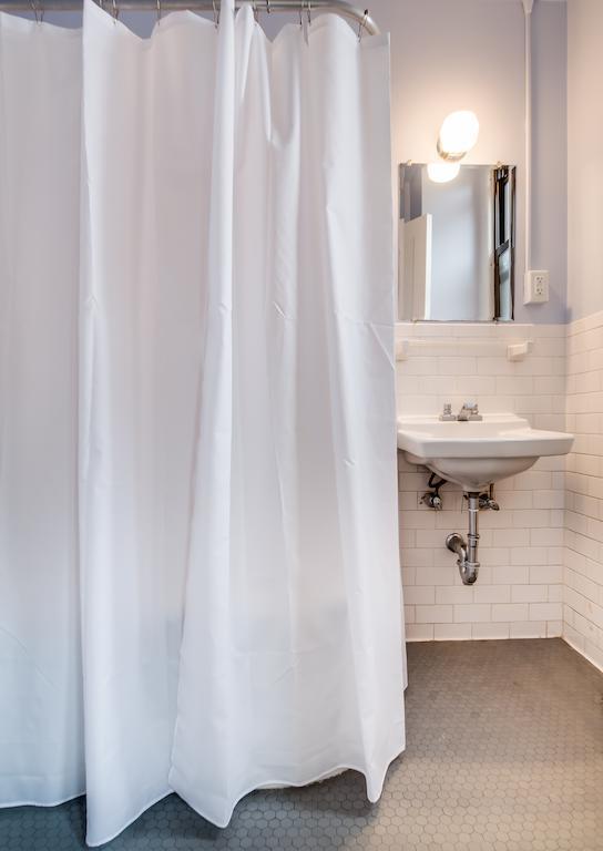 Hotel Leo House New York