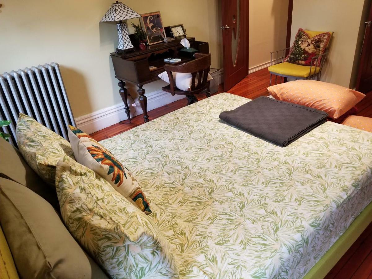Spacious Fully Furnished Harlem Near Morningside Park Apartment
