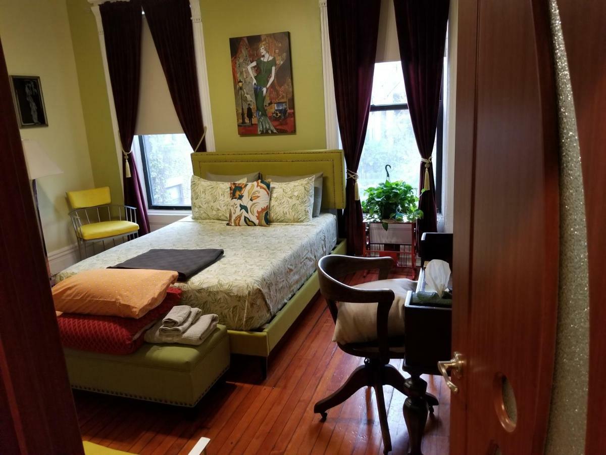 Spacious Fully Furnished Harlem Near Morningside Park New York