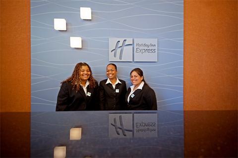 Hotel Express Brooklyn, An Ihg New York