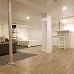 A Simple Studio - Jfk Abt 5Mi