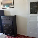 A Peaceful Room In Queens