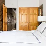 26-3B 1Br Prime Gramercy Wd In Unit Courtyard