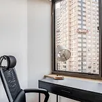 Ues 2Br W Elevator Doorman Gym Nr Central Park Nyc-1071