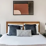Ues 2Br W Elevator Doorman Gym Nr Central Park Nyc-1071