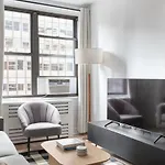 Midtown East 1Br W Media Room Nr Grand Central Nyc-1169