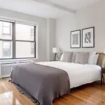 Midtown East 2Br W Elevator Doorman Nr River Nyc-1015