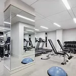 Ues Studio W Gym Doorman Balcony Stunning Roof Nyc-504
