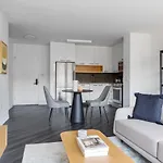 East Village 1Br W Balcony Doorman Wd Nr Bars Nyc-1125