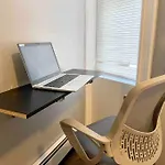 Stylish 1 Bedroom Apt - Brooklyn By Train Station