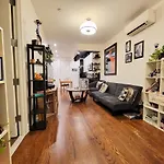 Private Room In A 4 Big 4 Room Apartament Green Point