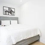 75-5D New Quality 3Br Duplex W&D Elevator