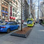Midtown 1Br W Doorman Gym Wd Nr Rock Center Nyc-1127