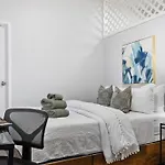 Sleek 2Br - Walking Distance To Times Square
