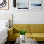 24-18 New Gramercy Studio W D In Unit Fully Reno