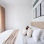 1290-16 New Renovated 2 Bedrooms In Ues