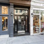 Soho 1Br W Private Deck Wd Nr New Museum Nyc-1104