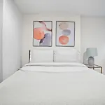 Manhattan Luxury Apartment 1