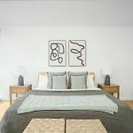 Manhattan Luxury Apartment 13