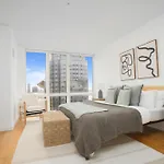 Manhattan Luxury Apartment 13