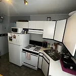 Fancy Apt Subway Crossing Street - Best Location
