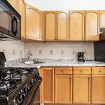 Monthly Nyc Rentals - Flawless 2 Bedroom Apartment