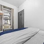 Quaint 2Br Apt Walk To Time Square