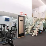 Best Walking Score Apt In Heart Of City With A Gym