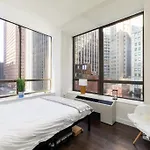 Luxury 5 Bedroom 2 Bath Apartment In Nyc!
