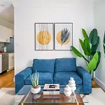 403-4C New 3Br-2Baths Prime Ues