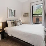 2Br Great Location Short Walk To Times Square
