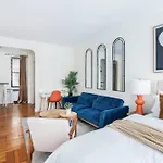 105-2C Xl Studio Prime Location