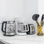 1597-13 I Brand New Studio Prime Upper East