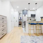 1597-13 I Brand New Studio Prime Upper East