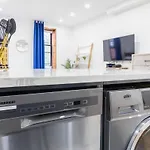1597-13 I Brand New Studio Prime Upper East