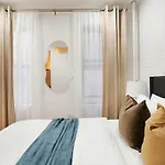 1290-8 New Renovated 2 Bedrooms In Ues