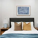 1290-8 New Renovated 2 Bedrooms In Ues