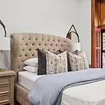 Newly Renovated 2Br Haven