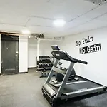 74-4A 2Br2Ba In Uws W&D Gym In Building
