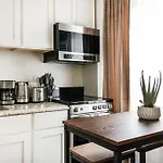 73-508 New 1Br 1Bth Uws Doorman Gym
