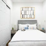 69-2A Holiday Retreat Prime Lower East Side 1Br Apt