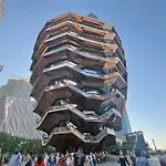 2Bd 1Bth Apartment, Best Midtown Location Near Nyc Icons!